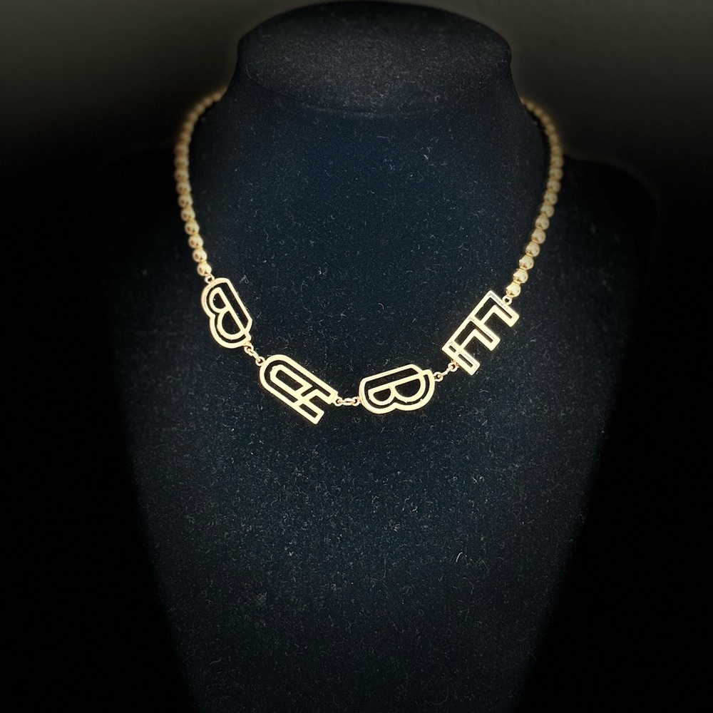 Beautiful BABE choker necklace with removable charms Allergy free & adjustable